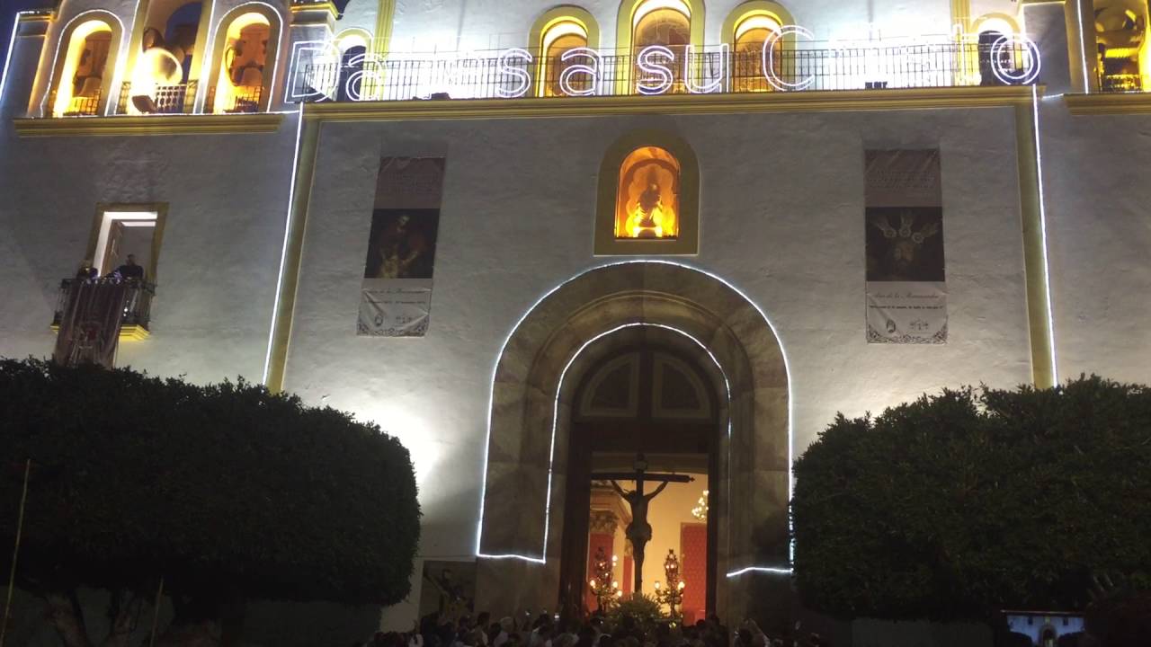 Salida del Santo Cristo de la Luz de Dalías 2016