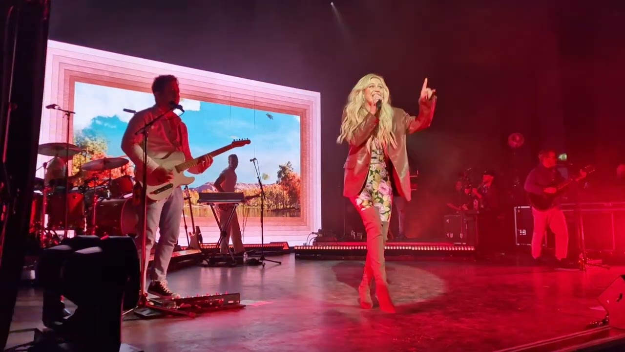 Kelsea Ballerini - Subject To Change - London Shepherds Bush - February 25th 2023