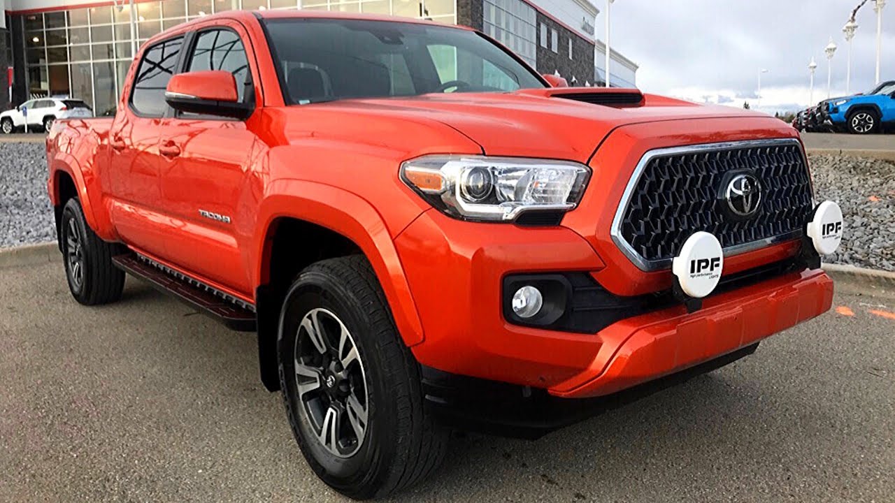 2018 Toyota Tacoma TRD Sport l STK# 2950 l Cochrane Toyota