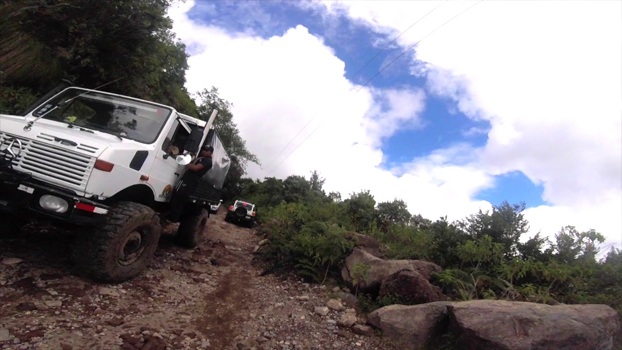 VOLCAN BARU- Recorrido en 4x4 NP300, FJ Crusier