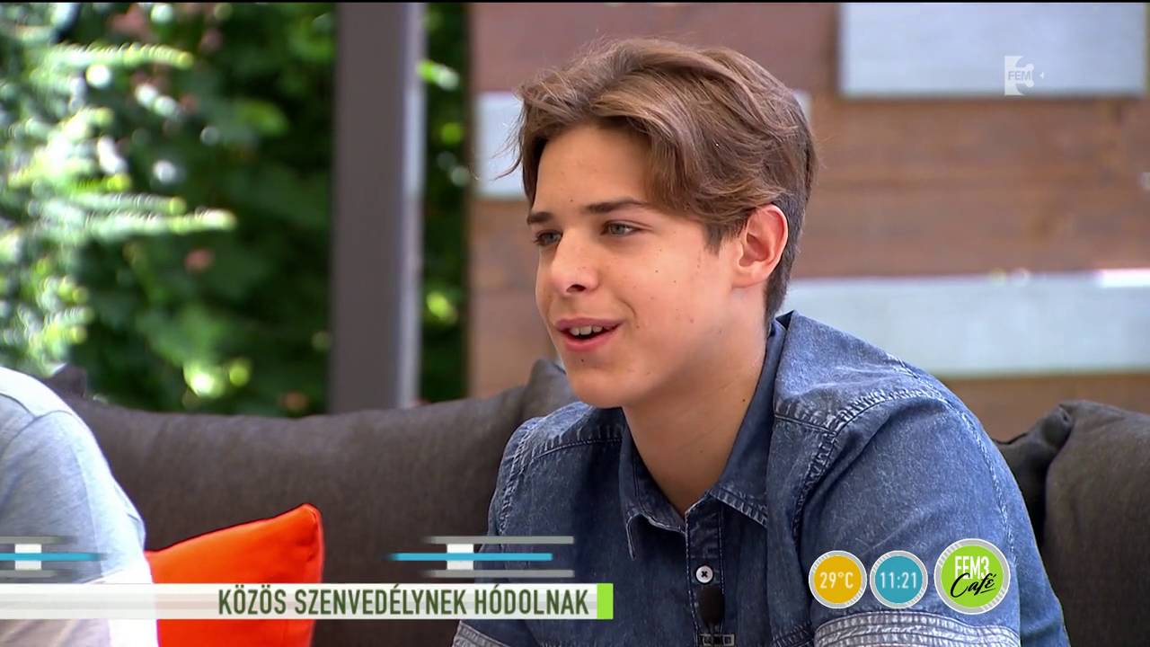 Hajas Laci fia ez&eacute;rt j&aacute;r haza k&eacute;ső &eacute;jjel - tv2.hu/fem3cafe