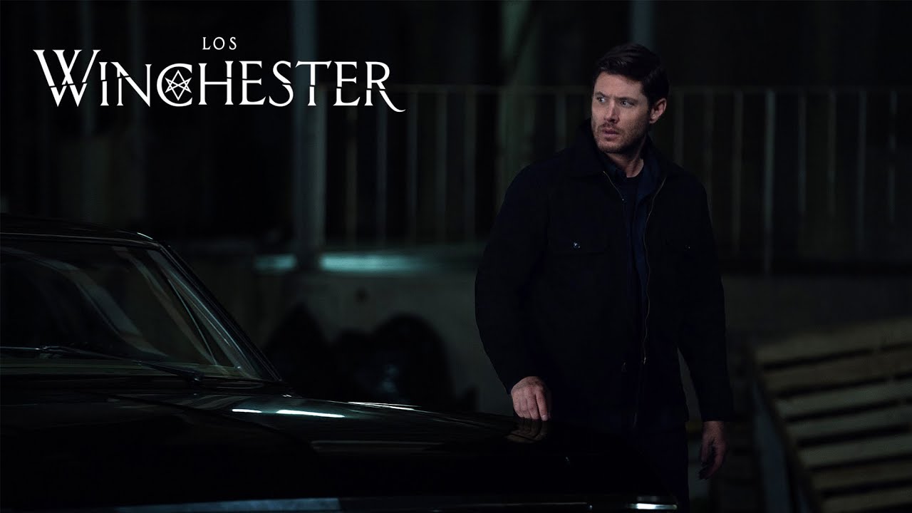 The Winchesters 1x13 | Dean Winchester aparece y explica que viene del Multiverso.