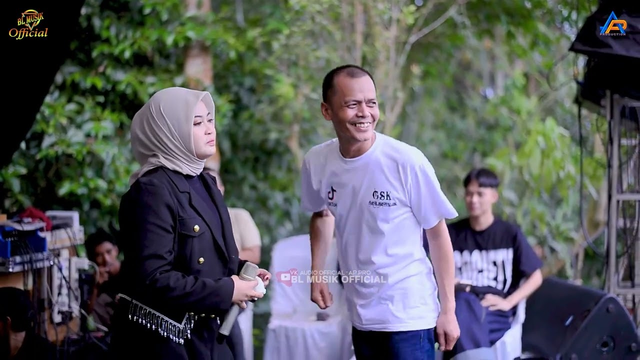 REVINA GASENTRA - HARI BERBANGKIT - BLMUSIK LIVE IN CIKEMANG SUKAJAYA 