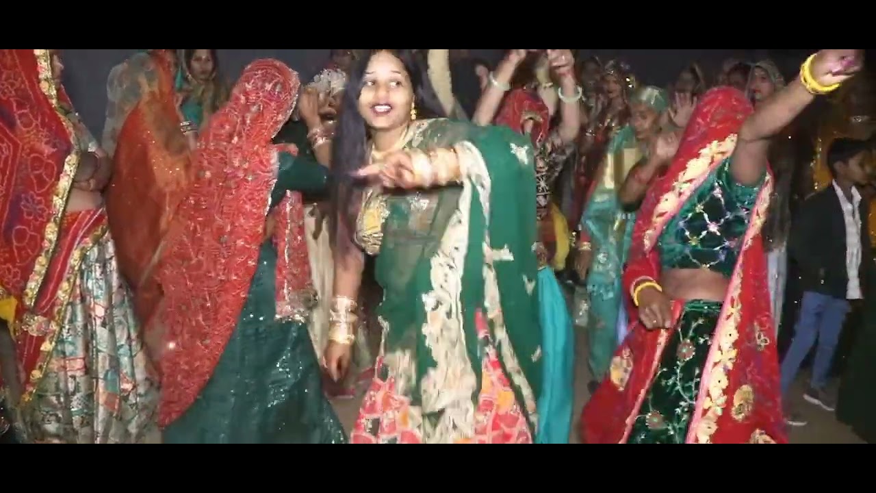 Sadi me ठुमके 💃💃✌️#viralvideo #comedyshorts #dance #danceperformance #viralvideo #anushreeyadav 