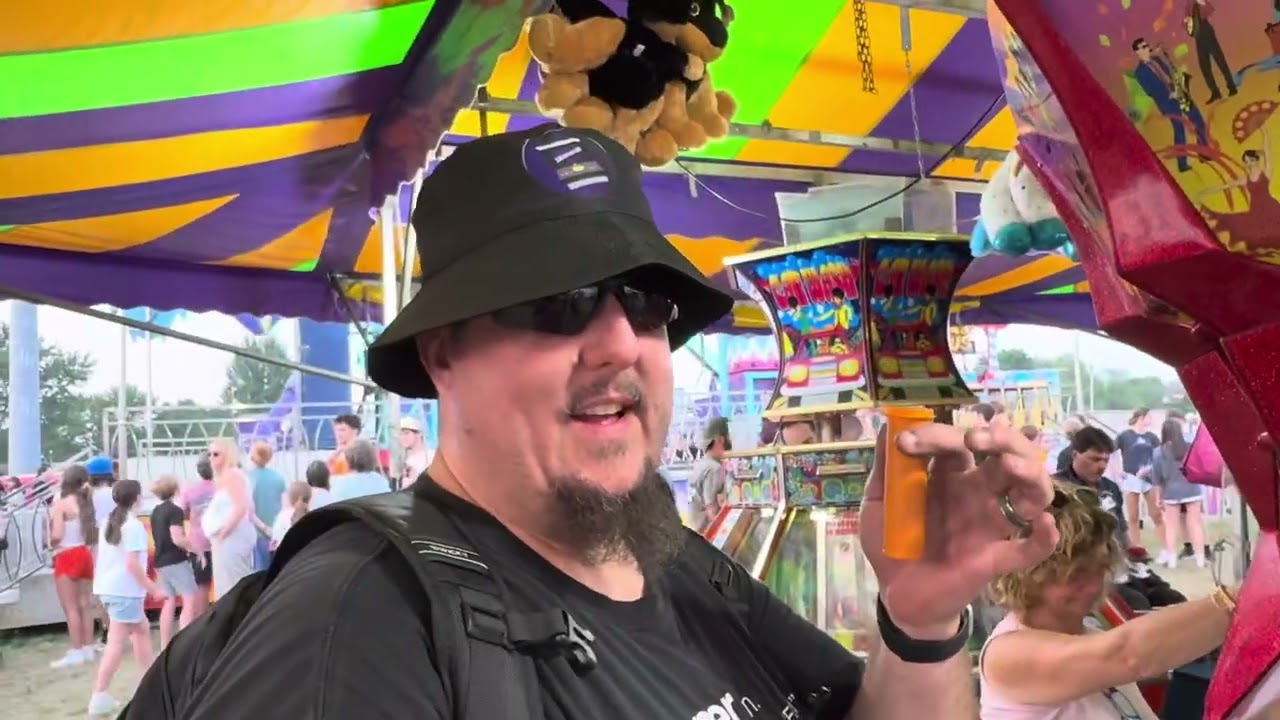 I WON A LOTTERY TICKET FROM A CARNIVAL COIN PUSHER! | JJGeneral1 Arcade #carnivalgame #poincusher 