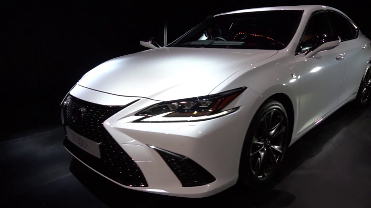 New Lexus ES 2019 reveal - 360 spin & interior details