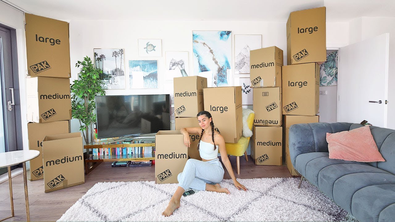 MOVING VLOG! Packing Up My Flat.. ON MY OWN!