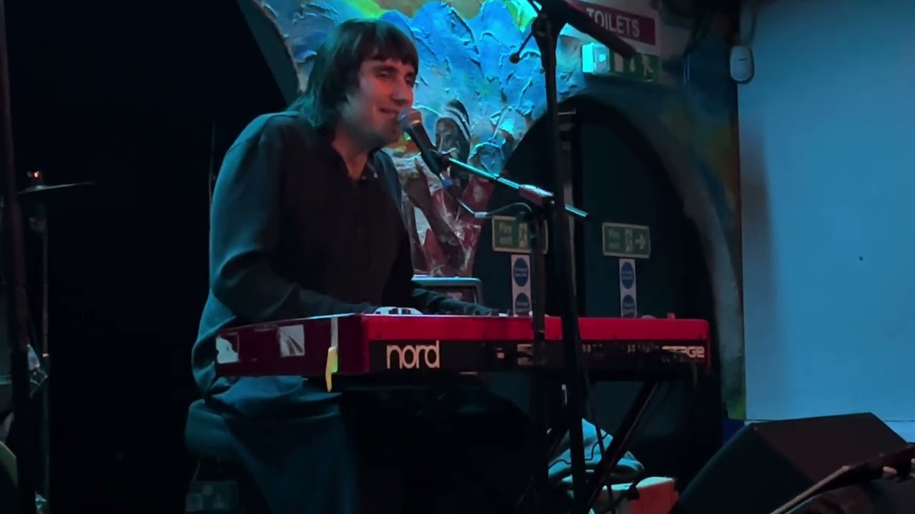 SAM ABBO - 02, live at The Shacklewell Arms, London