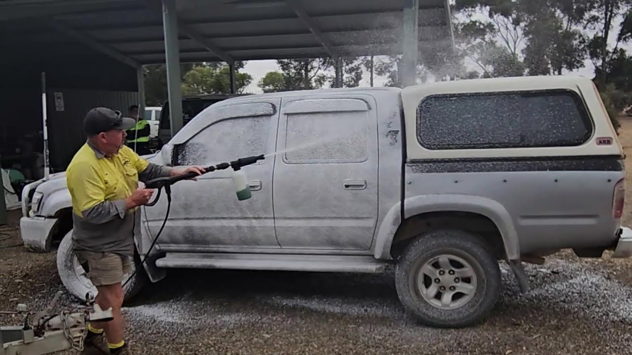 Ute Touchless Clean