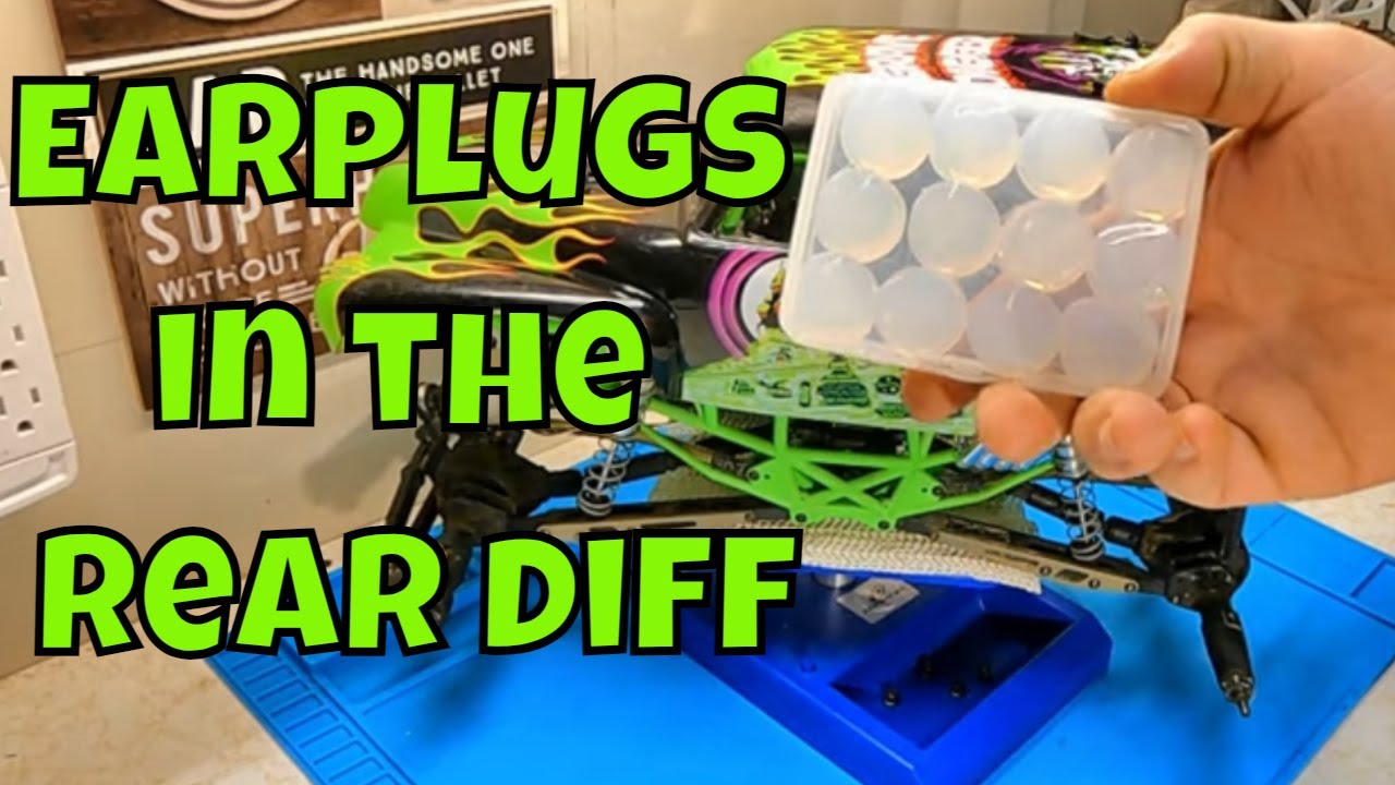 Earplugs in RC rear differential - Axial SMT10 Grave Digger