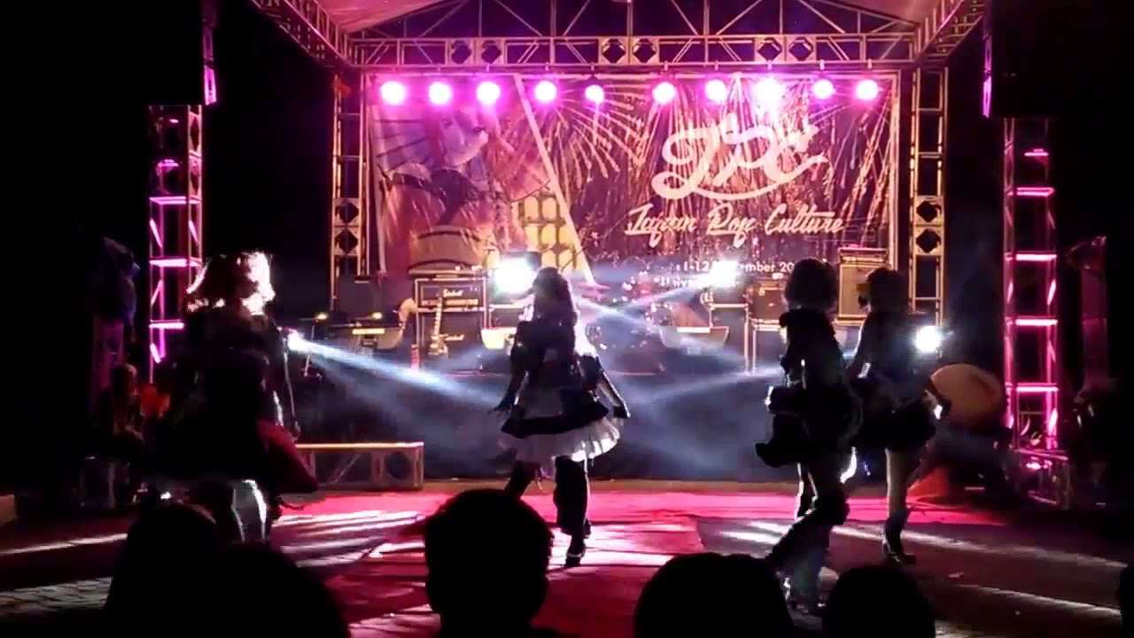 Cosplay Competition Macross Delta -  Walküre Dance Cover JPC UNESA 2017