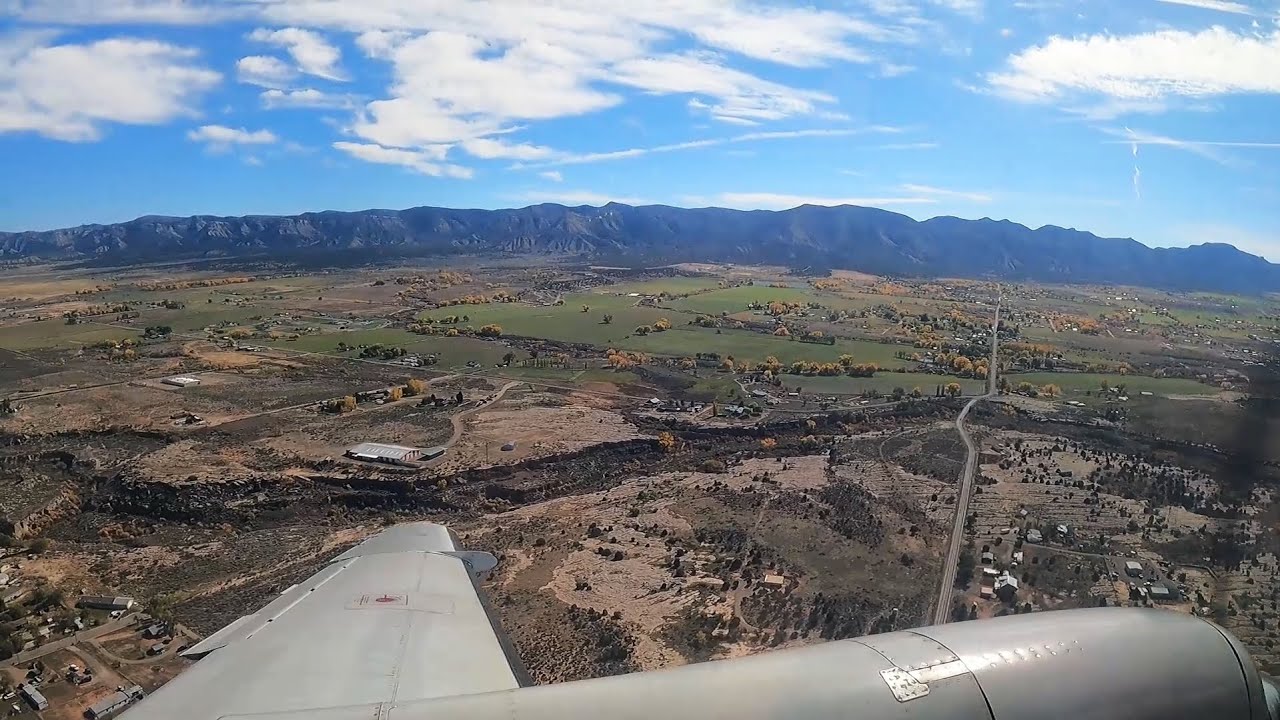 Scenic Landing Into Cortez (Denver Air Connection Metroliner)