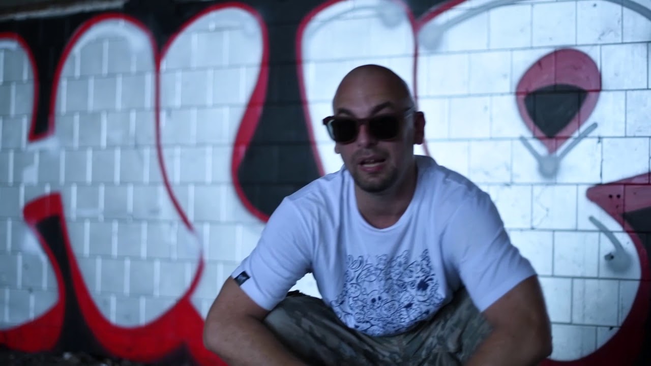 BVANA IZ LAGUNE - HIPHOP HUREJ (Oficijalni video snimak)