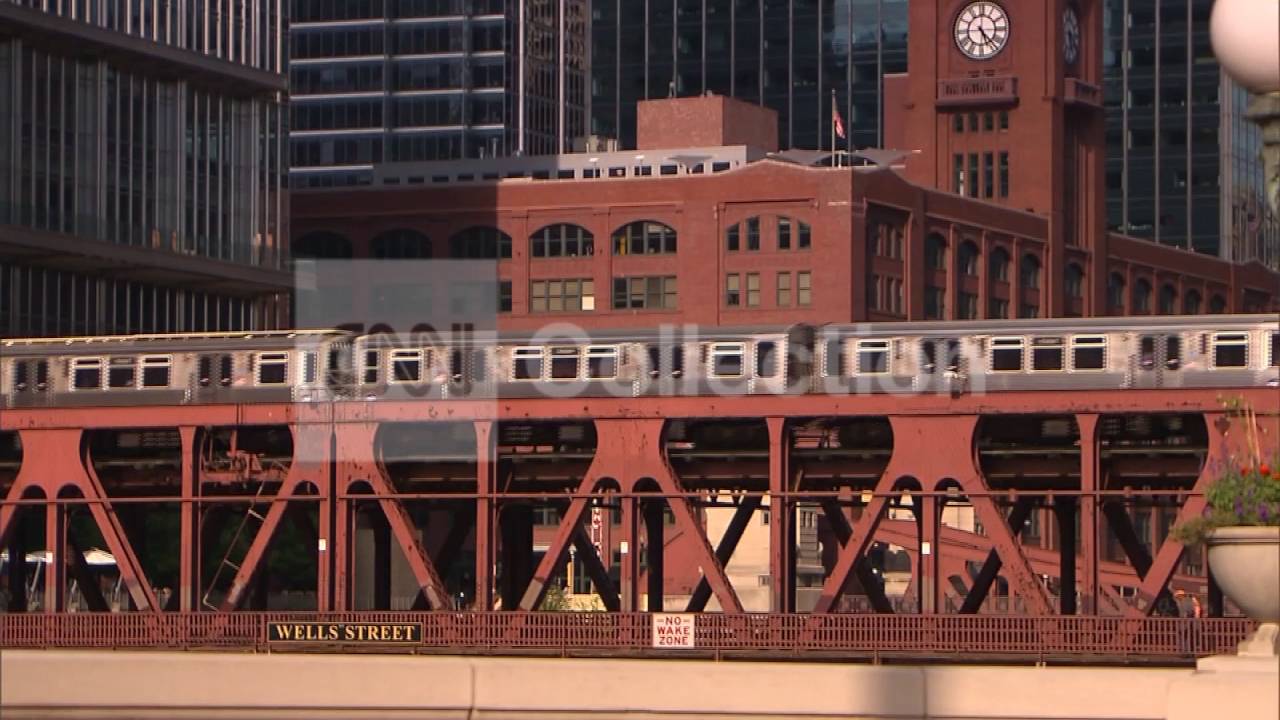 CHICAGO ELEVATED TRAIN