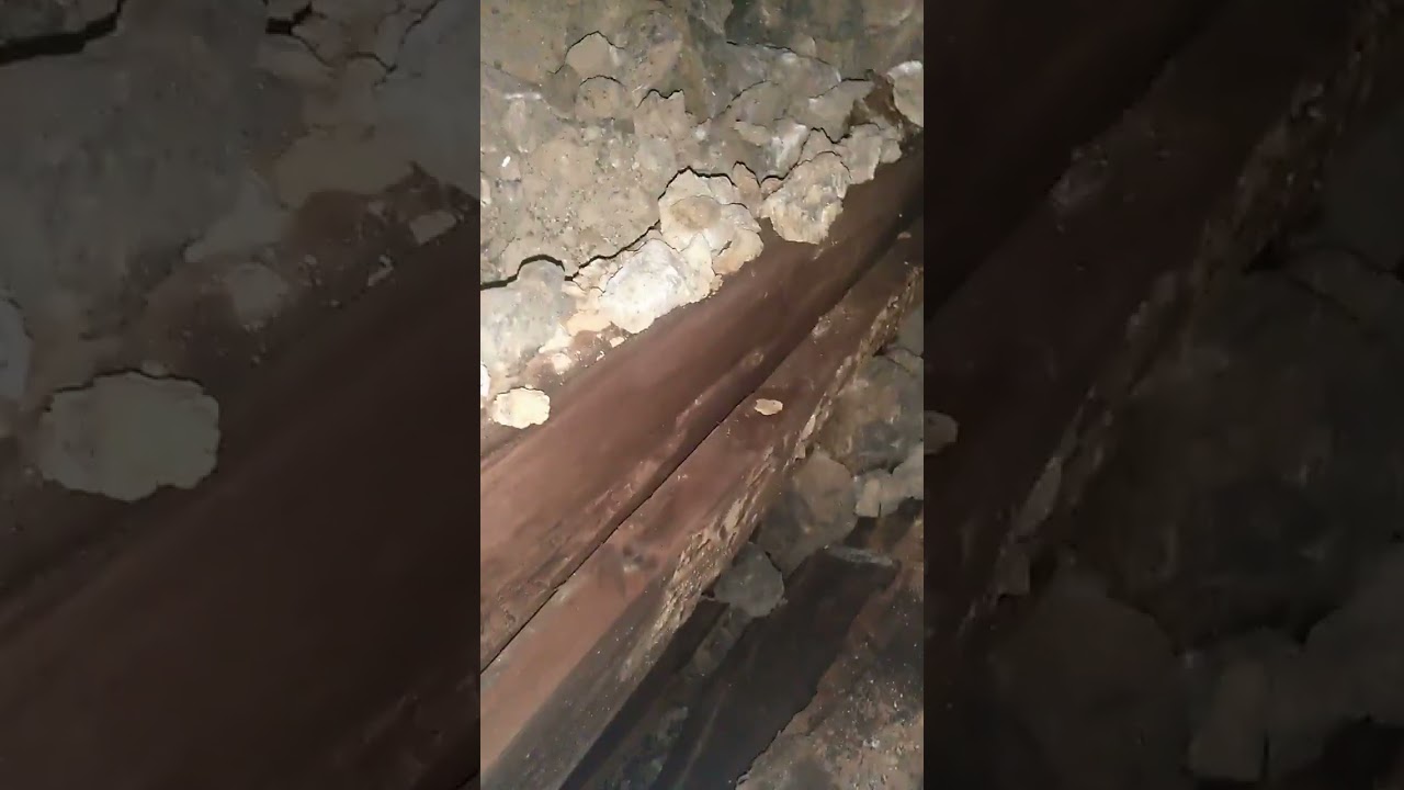 فتح مقبره اثريه لاول مره داخل بئر دفن