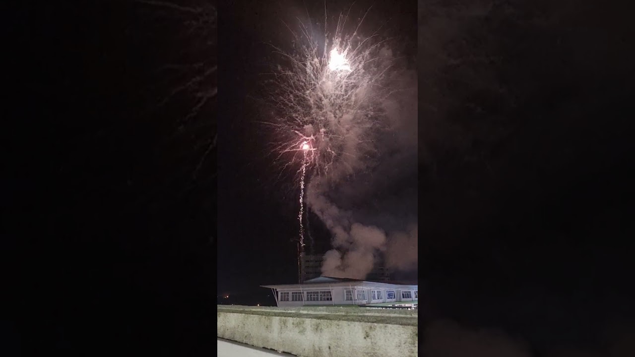 2024 New Year fireworks in Anggun City Rawang
