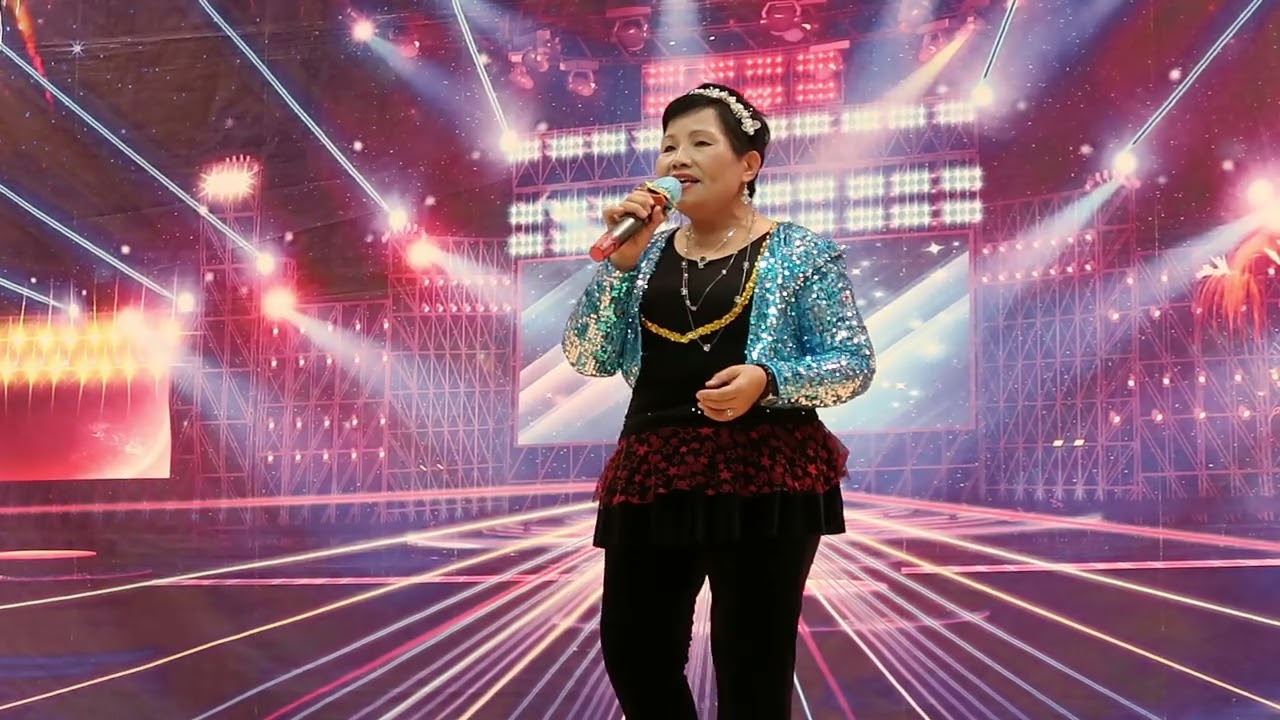 Civilized culture - Singing 上海灘 (260125 MVI 7134)
