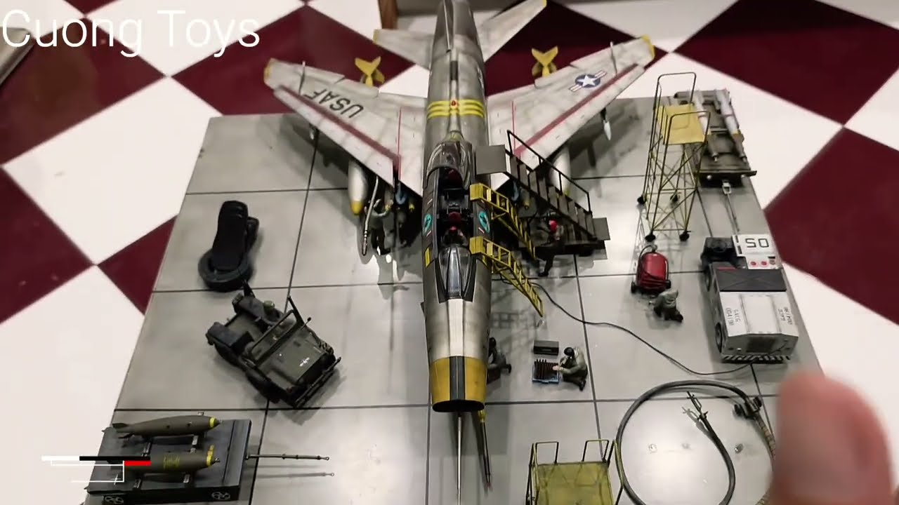 North American F-100F Super Sabre in Viet Nam War . Scale 1/32