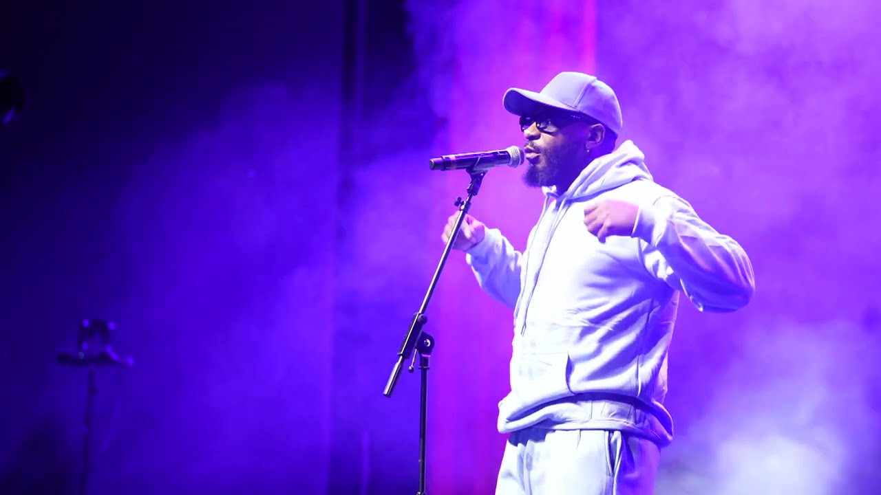 DON K 1er - LE MONDE EST FOU (LIVE)