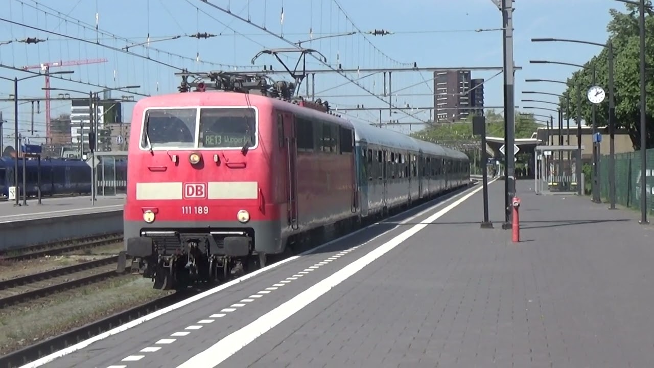 RE13 met BR111 en N-WAGENS vertrekken met een dikke Tuuter uit Station Venlo #eurobahn #train