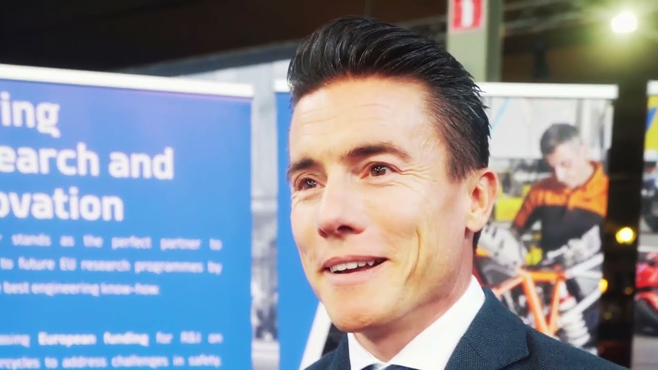 James Toseland on Motorcycling Passion | Autoworld Brussels
