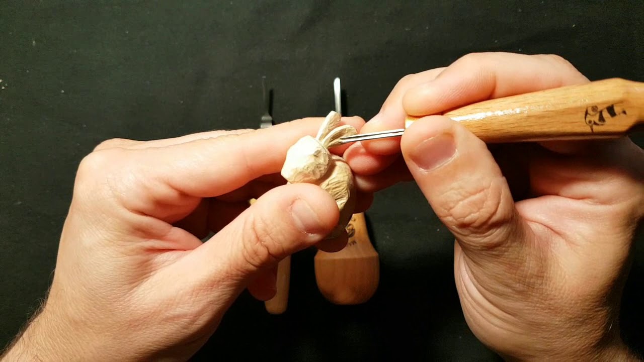 96 Talla de madera: cortes con cuchillo 1/4