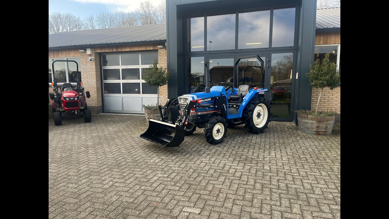 Duteweert Miniwerktuigen presenteert, de iseki TA 210 met afneembare miniloader voorlader