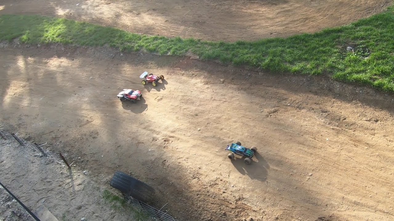 Racing with Hobao Hyper VS, Hyper SC10, Traxxas Slash Nitro 2wd, Slash 4wd, Rustler 2wd. @Let's Race