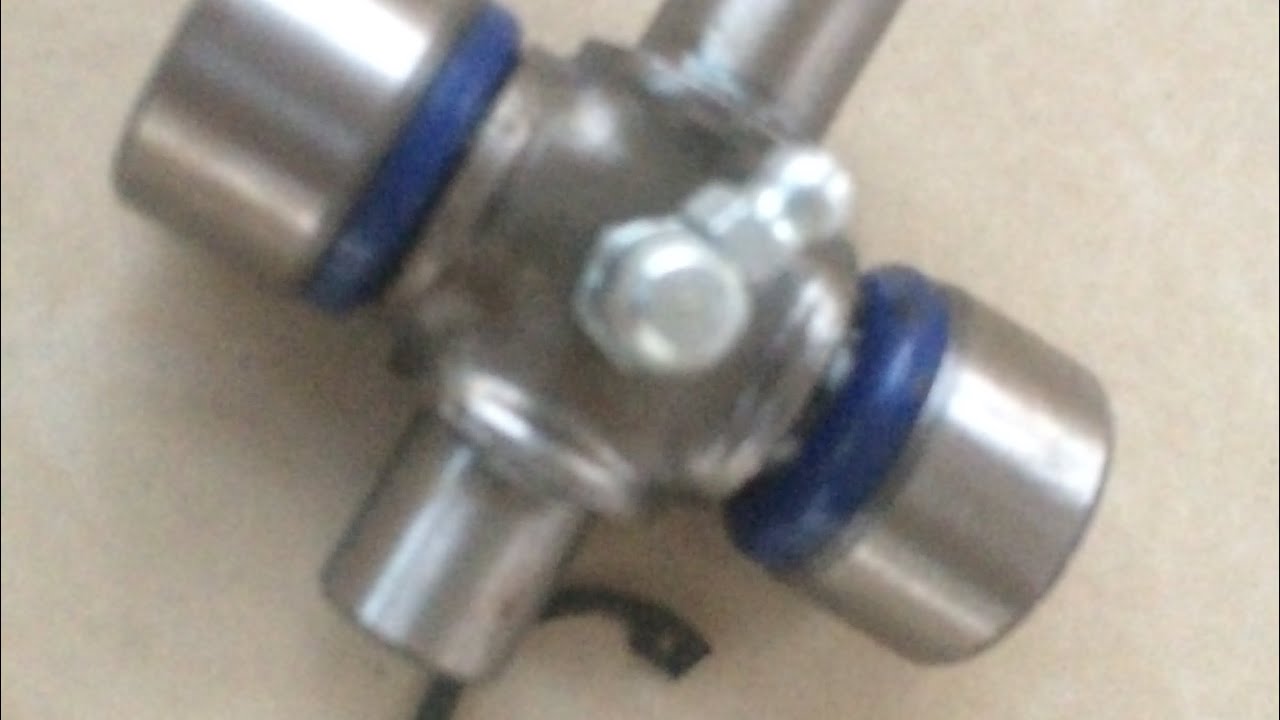 Gypsy Universal joint cross replacement of propeller shaft Maruti Gypsy