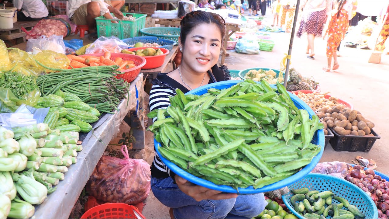 Market show: Buy fresh vegetable from market for cooking / Stir-fry vegetable with beef recipe