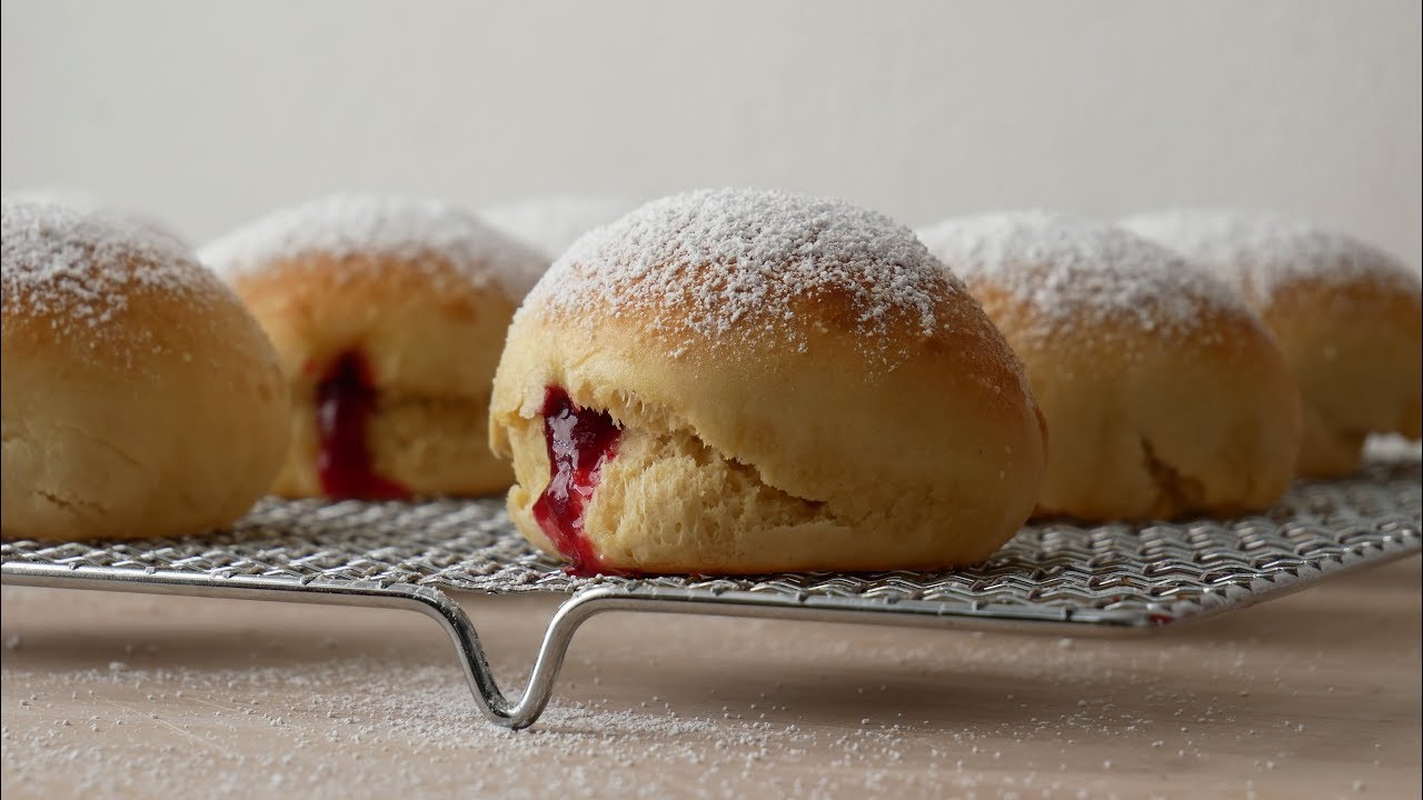 Berliner im Backofen Selber Machen || Oven Baked Jam Filled Doughnuts || [ENG SUBS]