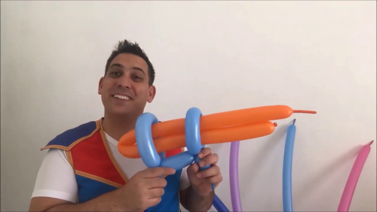 אמן הבלונים אלוני בלוני מלמד איך עושים צורות עם בלונים  שיעור מספר 13   רובה