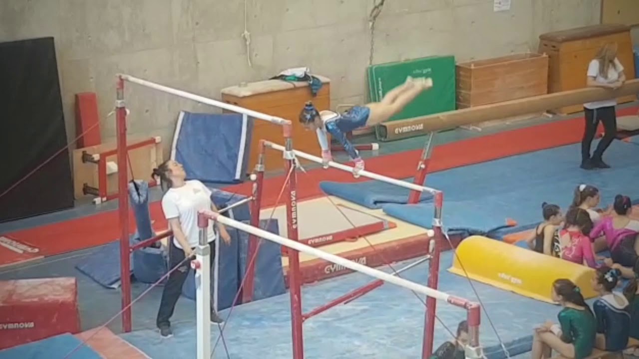 IRIS VENTURA. 11años. Cto. autonómico de Castilla y León. GAF B5. Polideportivo Ariznabarra