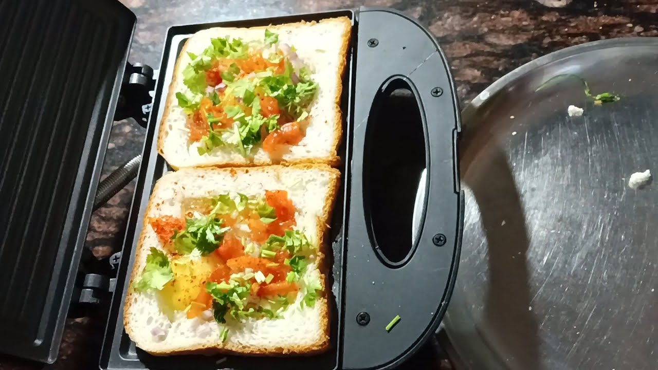 Sandwich Toaster Me Banaya Egg Sandwich #cooking #viral