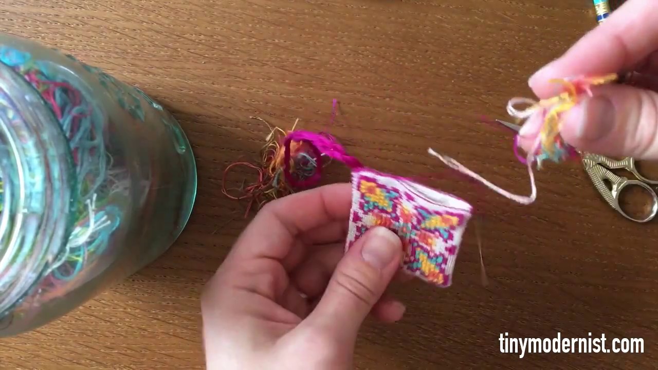 Flosstube: How to Make a Scissor Fob