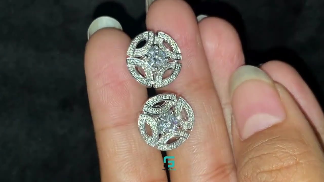 Meghan Markle Inspired Moissanite Stud Earrings in 925 Sterling Silver 