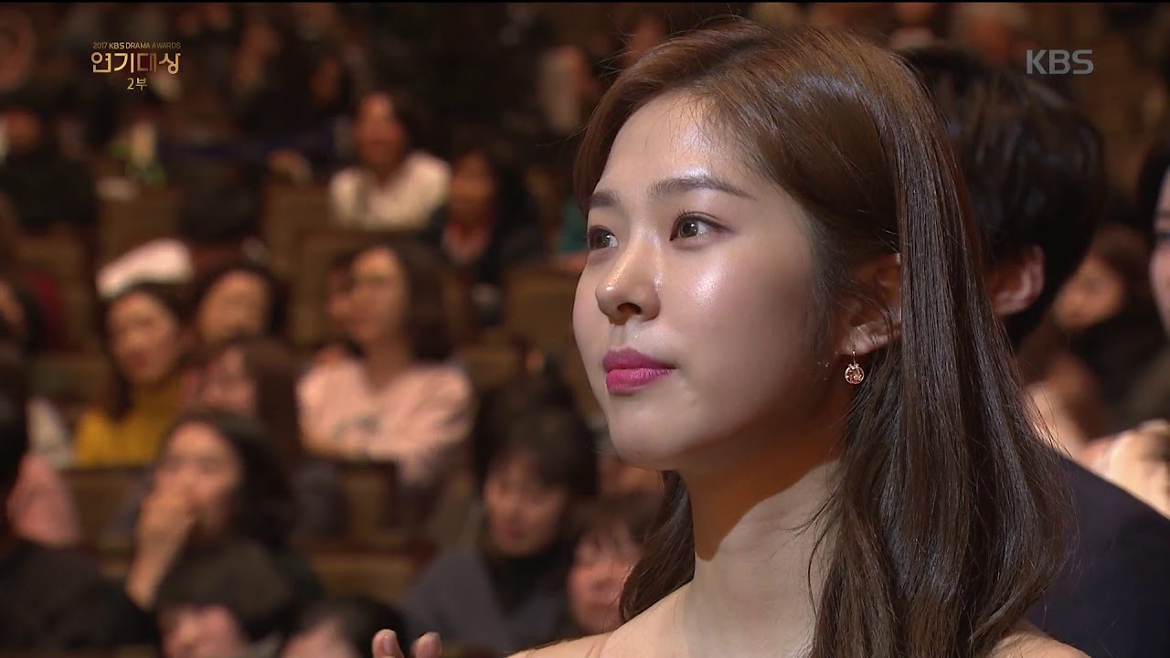 2017 KBS연기대상 - ［2017 KBS연기대상］ 연기대상 ‘천호진’ 수상소감 ＂여보 약속 지키는데 34년 걸렸네＂. 20171231