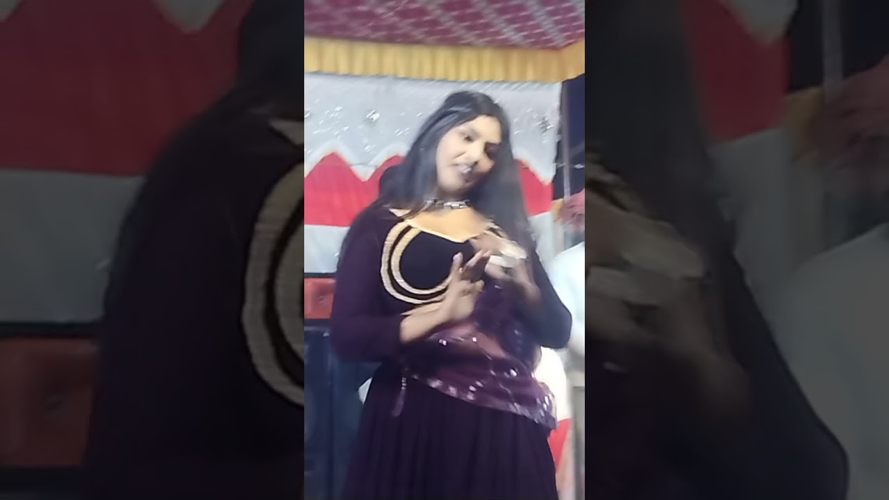 जो बीच बजरिया तूने पकड़ी पिया