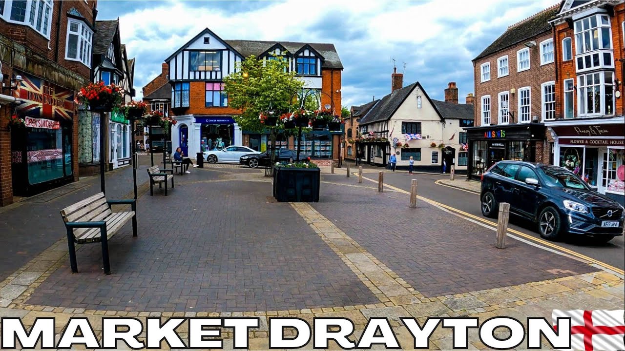 Walk in deserted MARKET DRAYTON | Typical English town