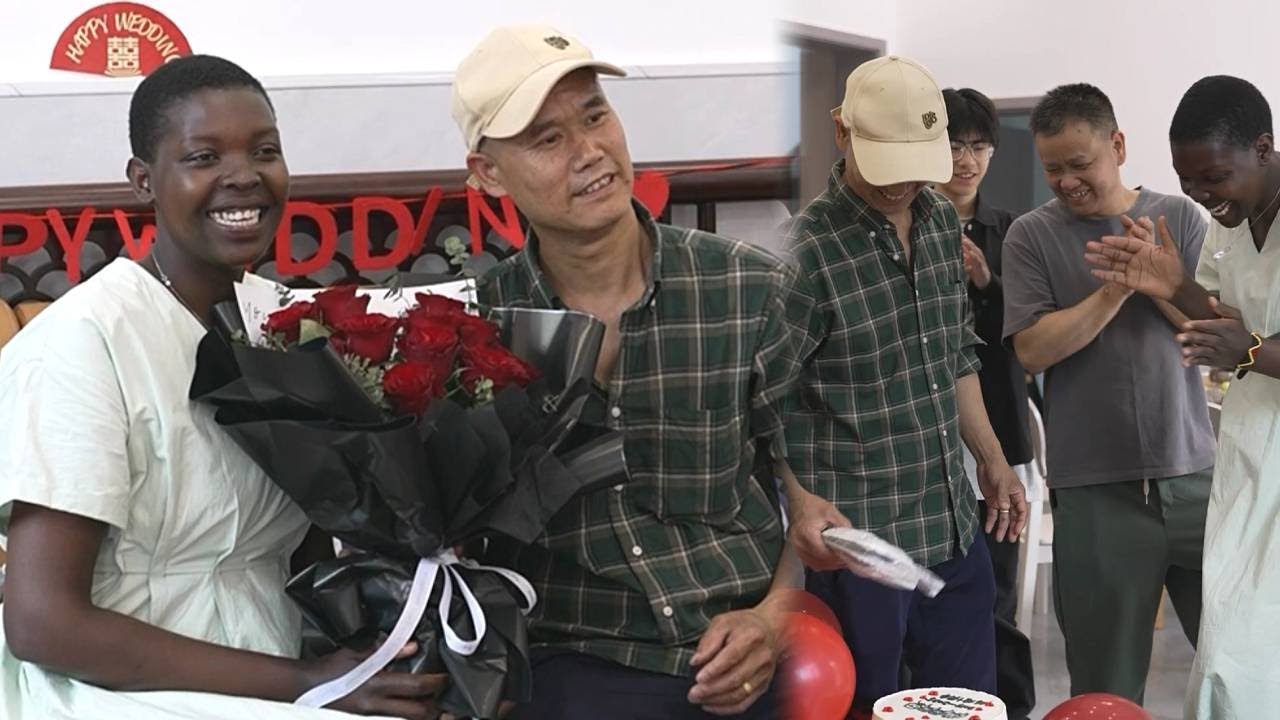 It’s our 10-year wedding anniversary in China today, my husband gave me a sweet surprise