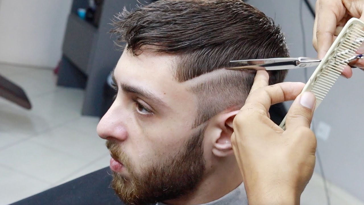 😱HAIRCUT TRANSFORMATION 💈Corte Degrad&ecirc; Com Freestyle | por Farley Santiago
