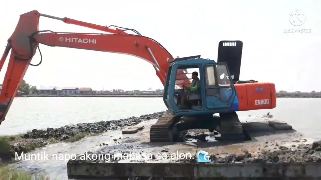 Pag gawa sa mga pilapil ng palaisdaan, gamit ang Backhoe.😮 Ang lakas mag tambak mga kasipit.