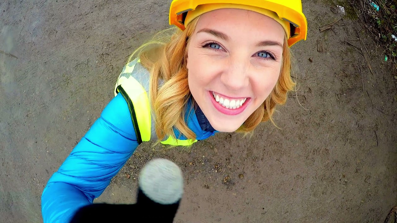 Crane and Bricks | Maddie's Do You Know? Series 1, Episode 15 - Full Episode! 👩