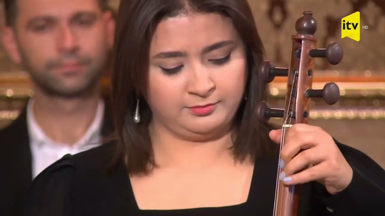 Çinarə isgəndərova- 