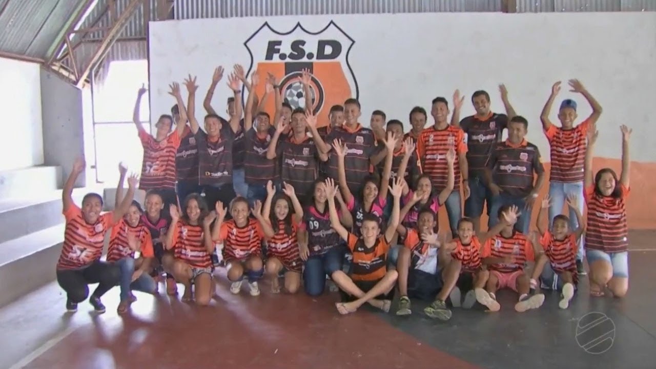 Projeto de Futsal de Várzea Grande afasta jovens das drogas