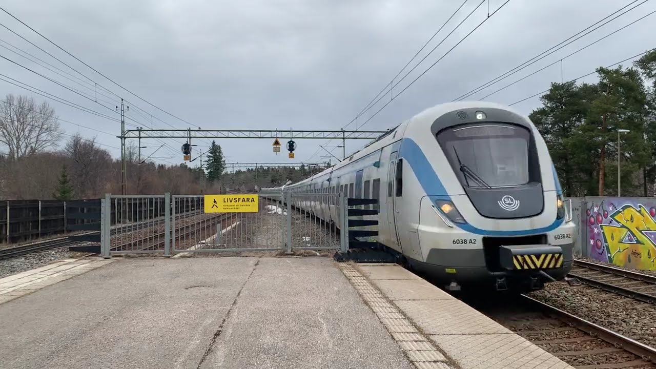 tåg i Stuvsta på en tidig vår dag i mars!