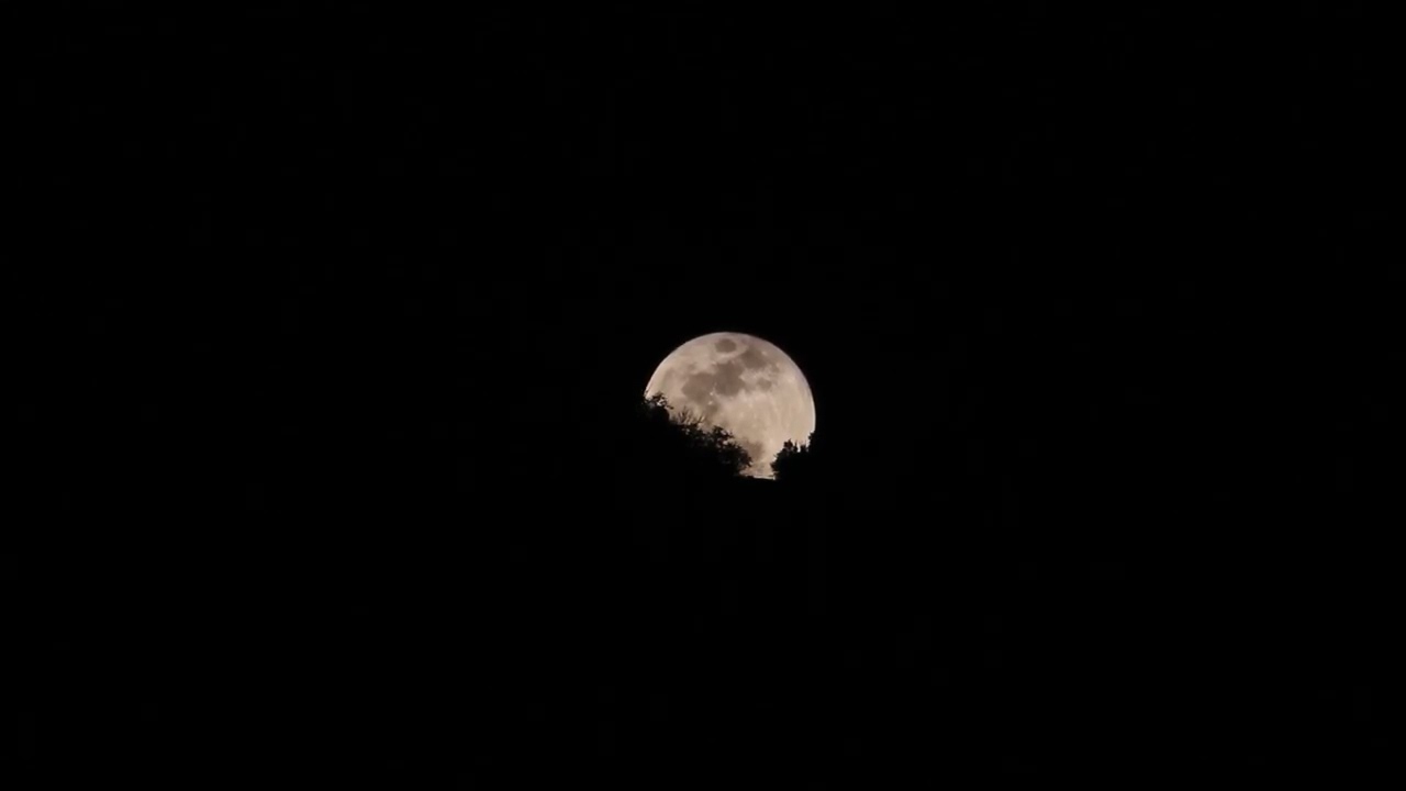 Sommermond in Rom