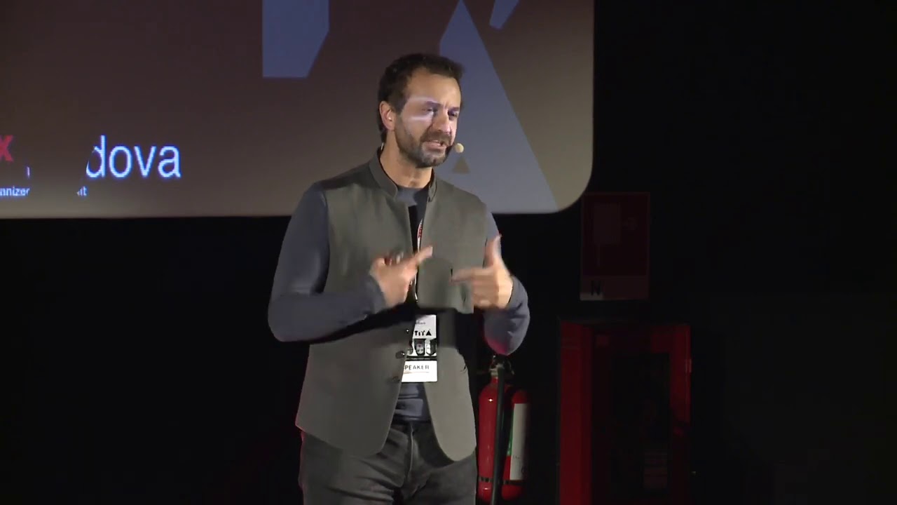 Narrazione dell'identità - economia della bellezza  | Emilio Casalini | TEDxPadova
