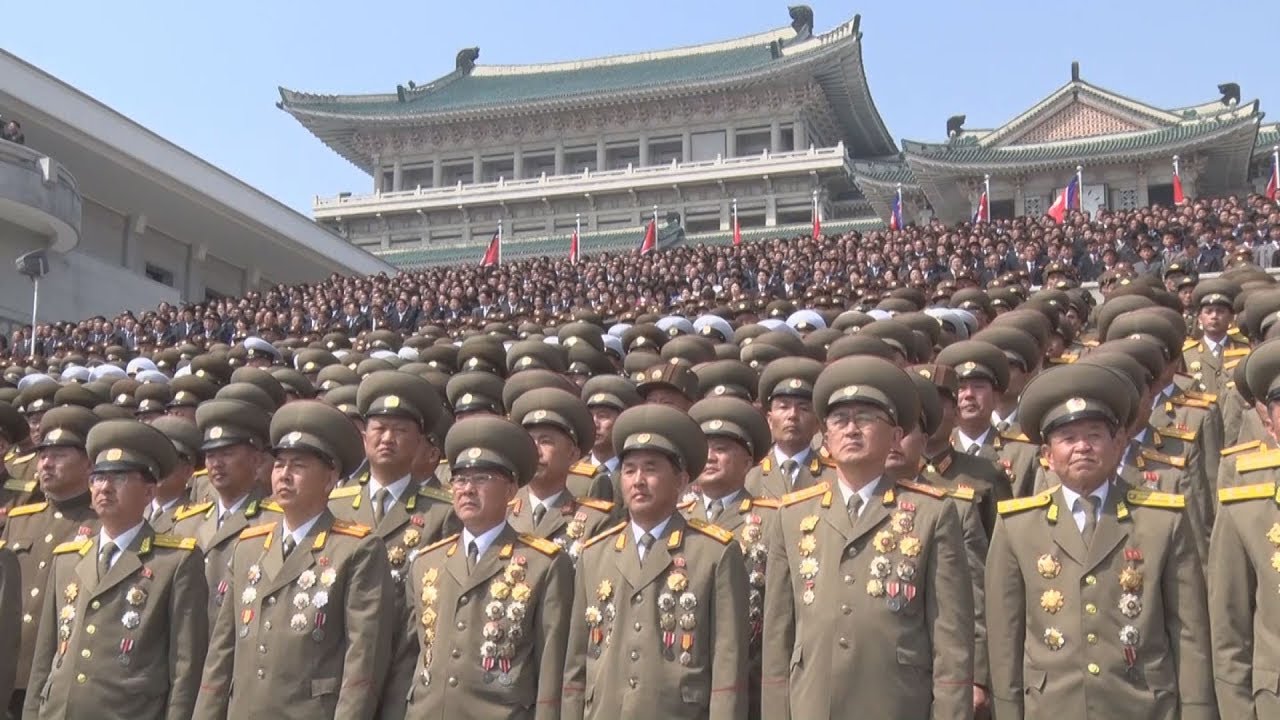 平壌で正恩氏支持集会 市民ら数万人が参加