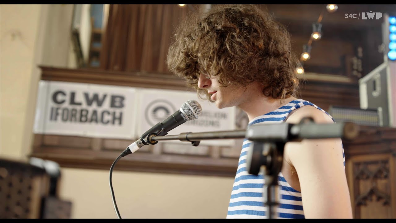 Pys Melyn - Bolmynydd (Yn Fyw o'r Great Escape)